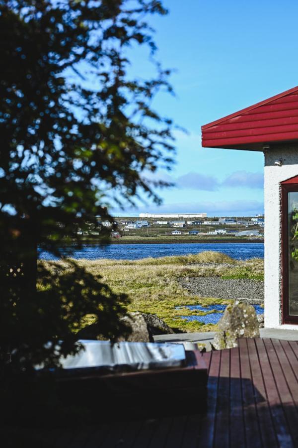 Alka - Cozy Room By The Sea With Private Hot Tub Njarthvik Екстер'єр фото